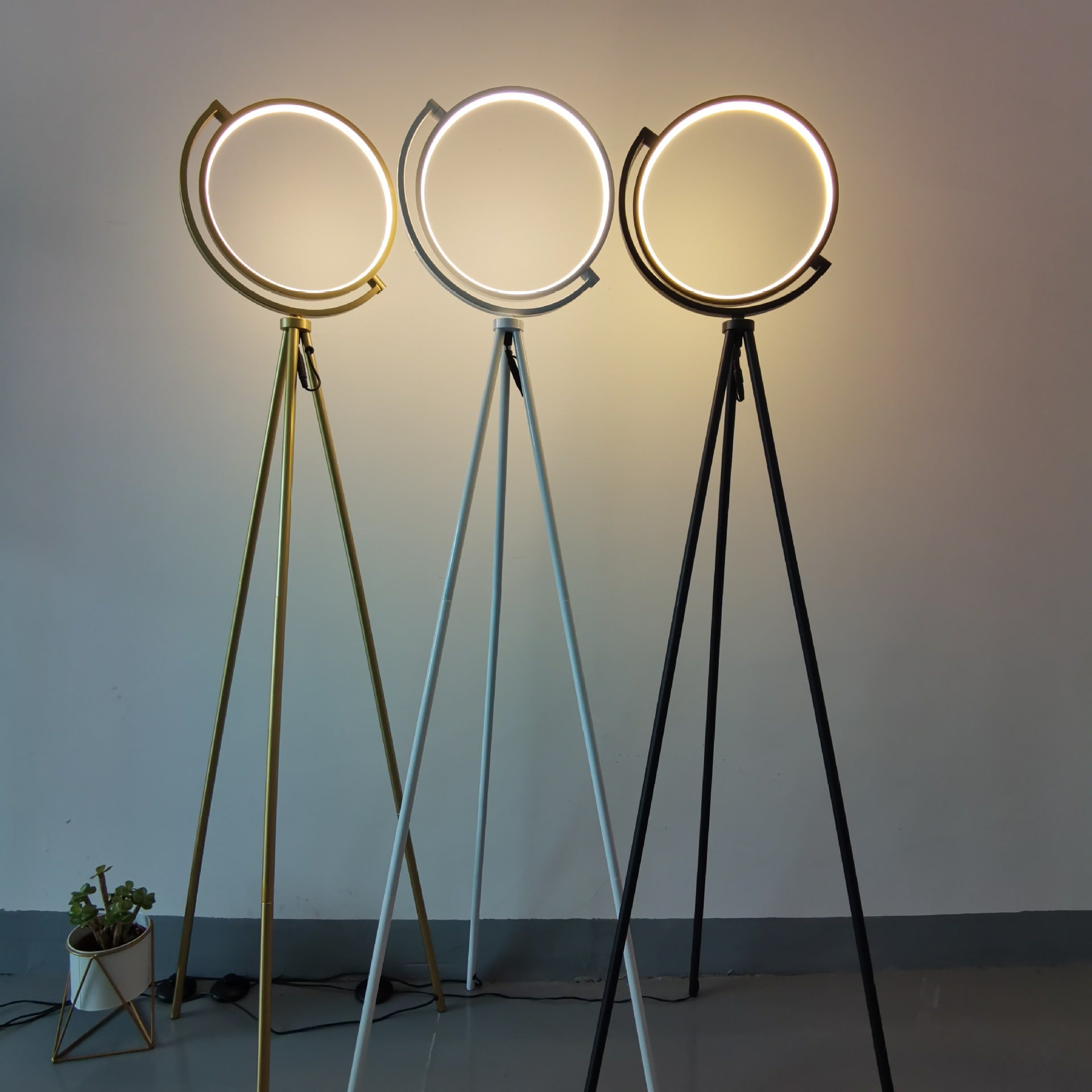 Crescent Moon LED Floor Lamp Stylish Floor Lamp Tibagi