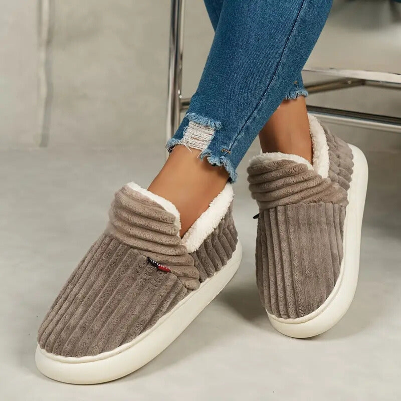 Tibagi Comfortable Slippers 