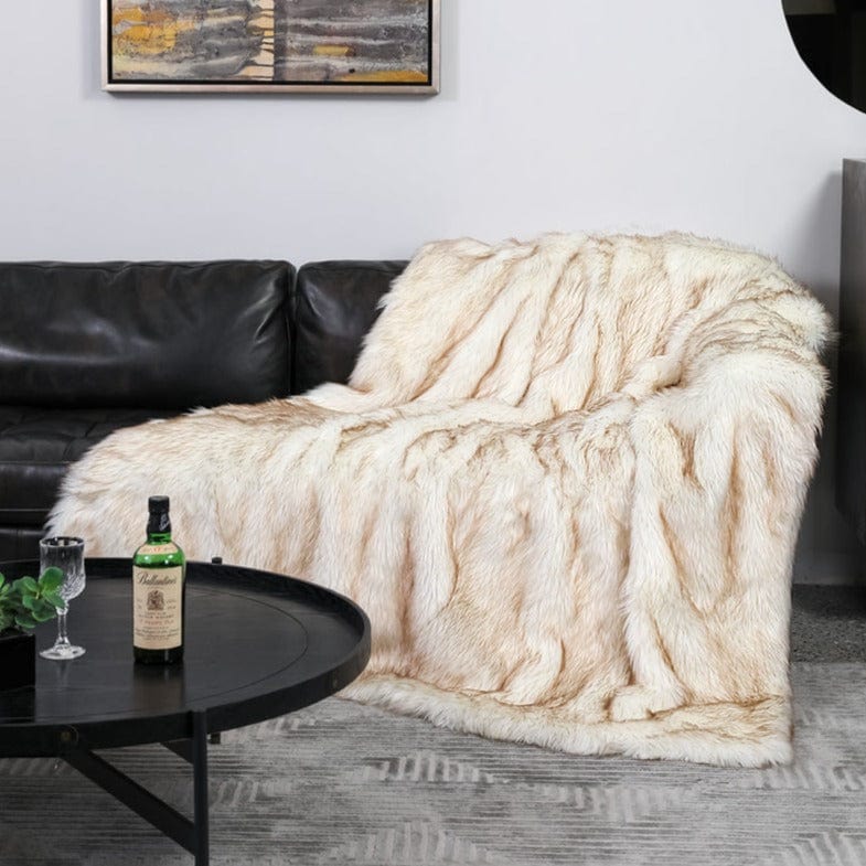 Arctic Fox Faux-Fur Blanket Throw Tibagi